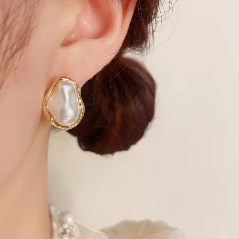 Luxury Pearl Gold Earrings